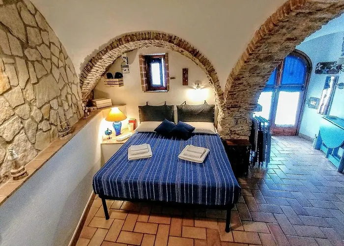 La Dolce Vite * Itri